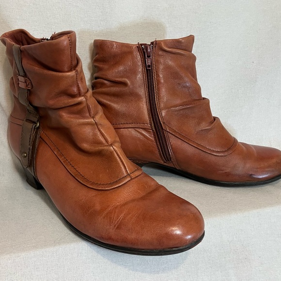Cobb Hill Alexandra Soft Leather Boots Women’s Size 8.5  Fall Boho Chic comfort - Picture 1 of 11
